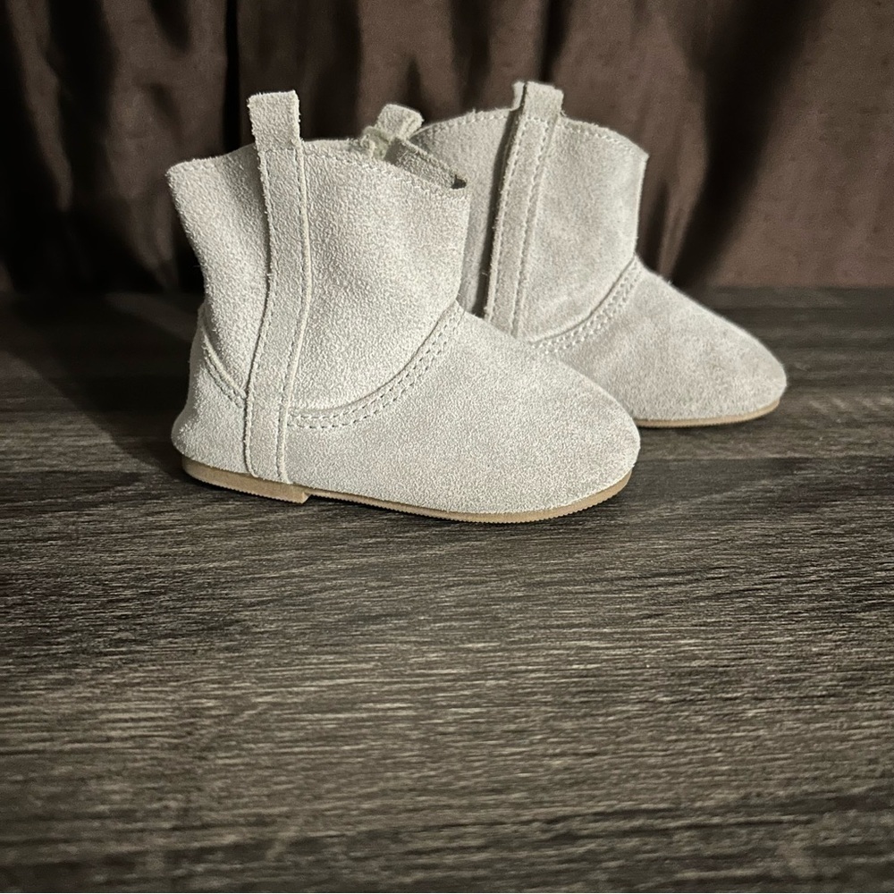 Baby GAP 12-18 months Suede Ankle Boots